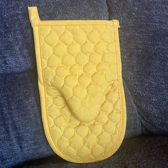 NWOT: Vintage MCM 70’s Floral MCM Oven/Range 3 Piece Set: 2 Mitts And Pot Holder - Picture 6 of 9